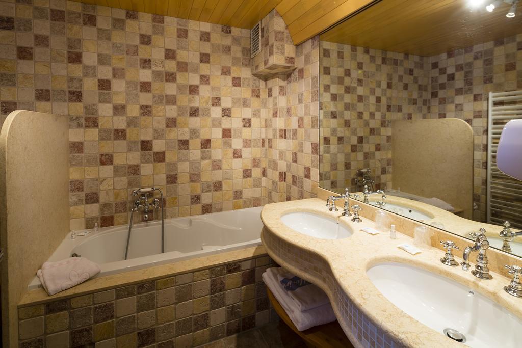 Le Vieux Logis Hotell Yvoire Exteriör bild